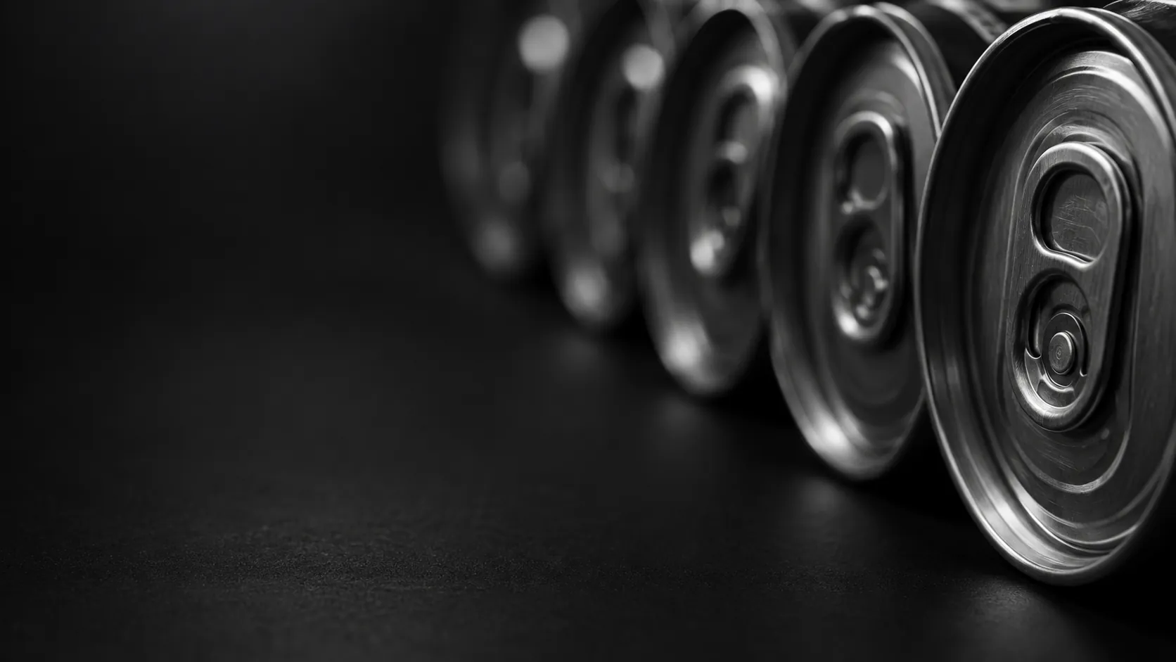 Drinks cans, for food and beverage.